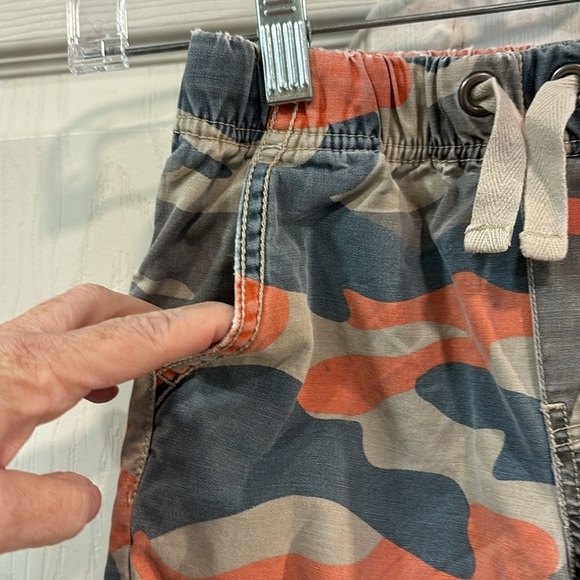 Mini Boden Camo Orange Gray Tan Trekkie Shorts size 6 - Picture 6 of 8